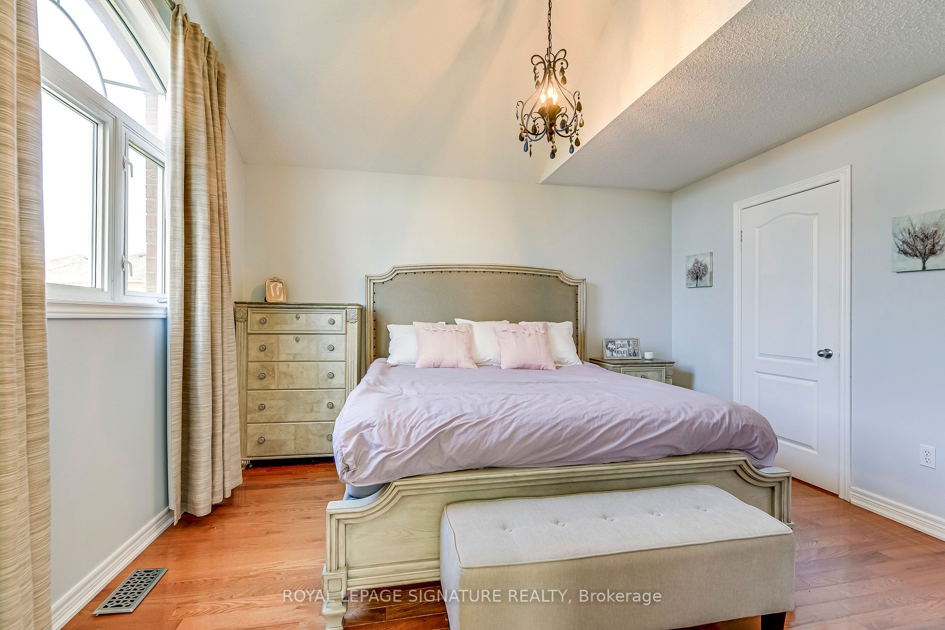 2372 Hilda Drive