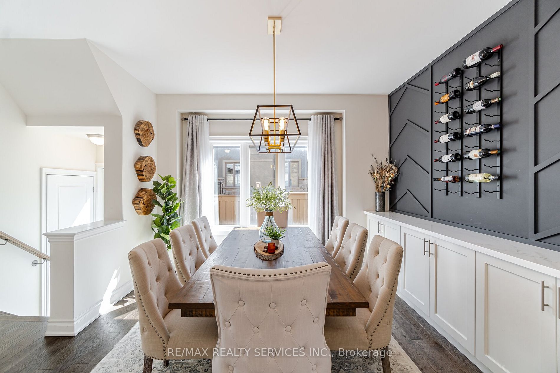 17 Prairie Creek Crescent