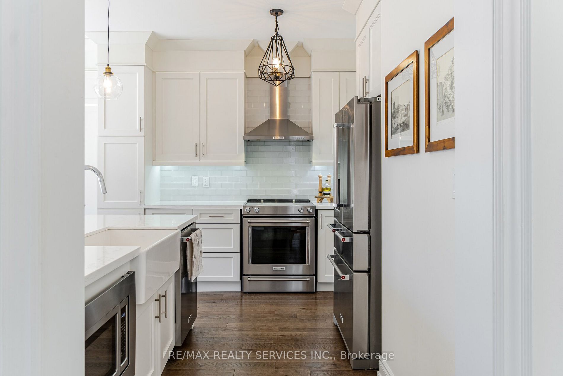 17 Prairie Creek Crescent
