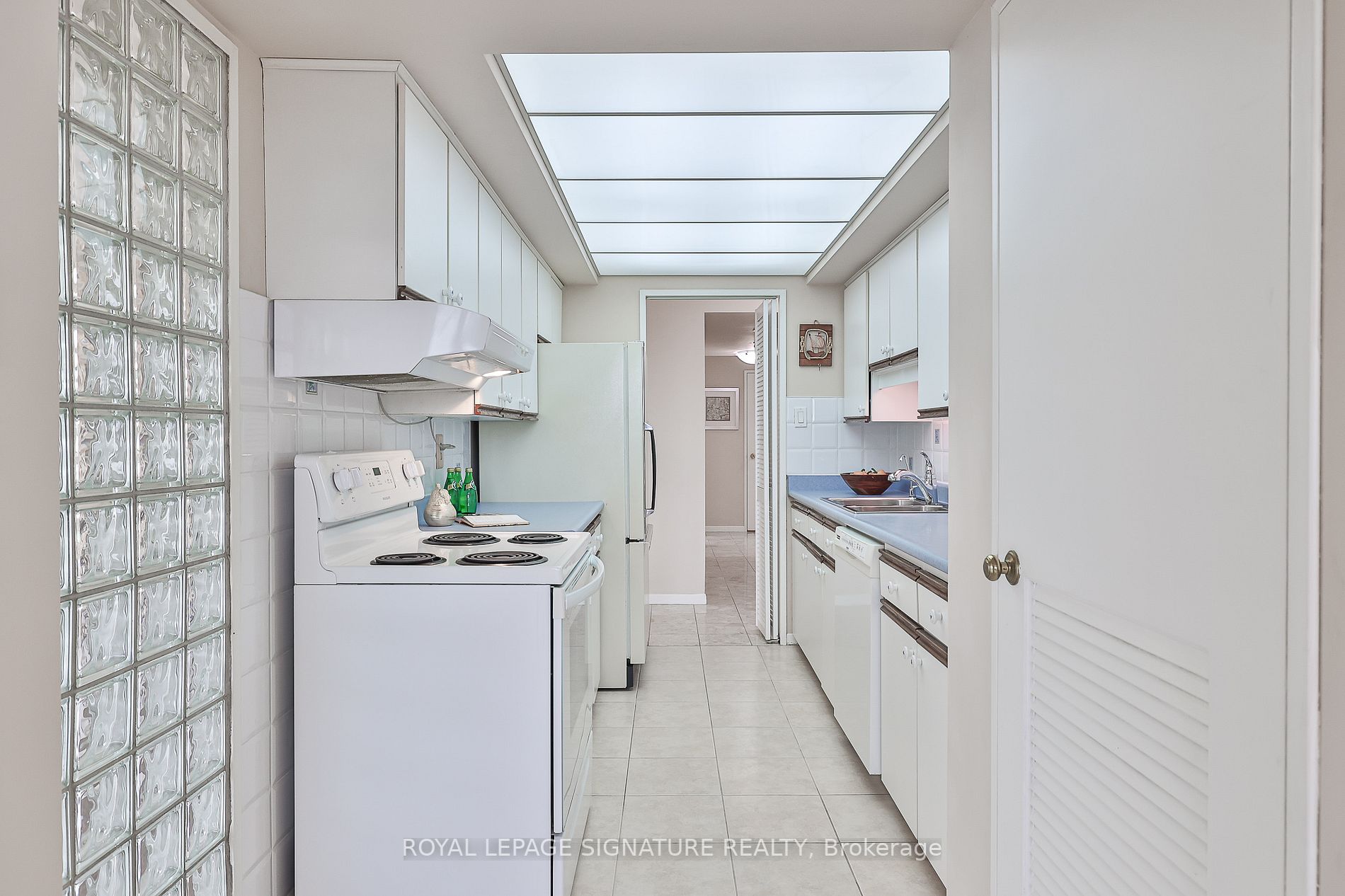 1300 Bloor Street, #602