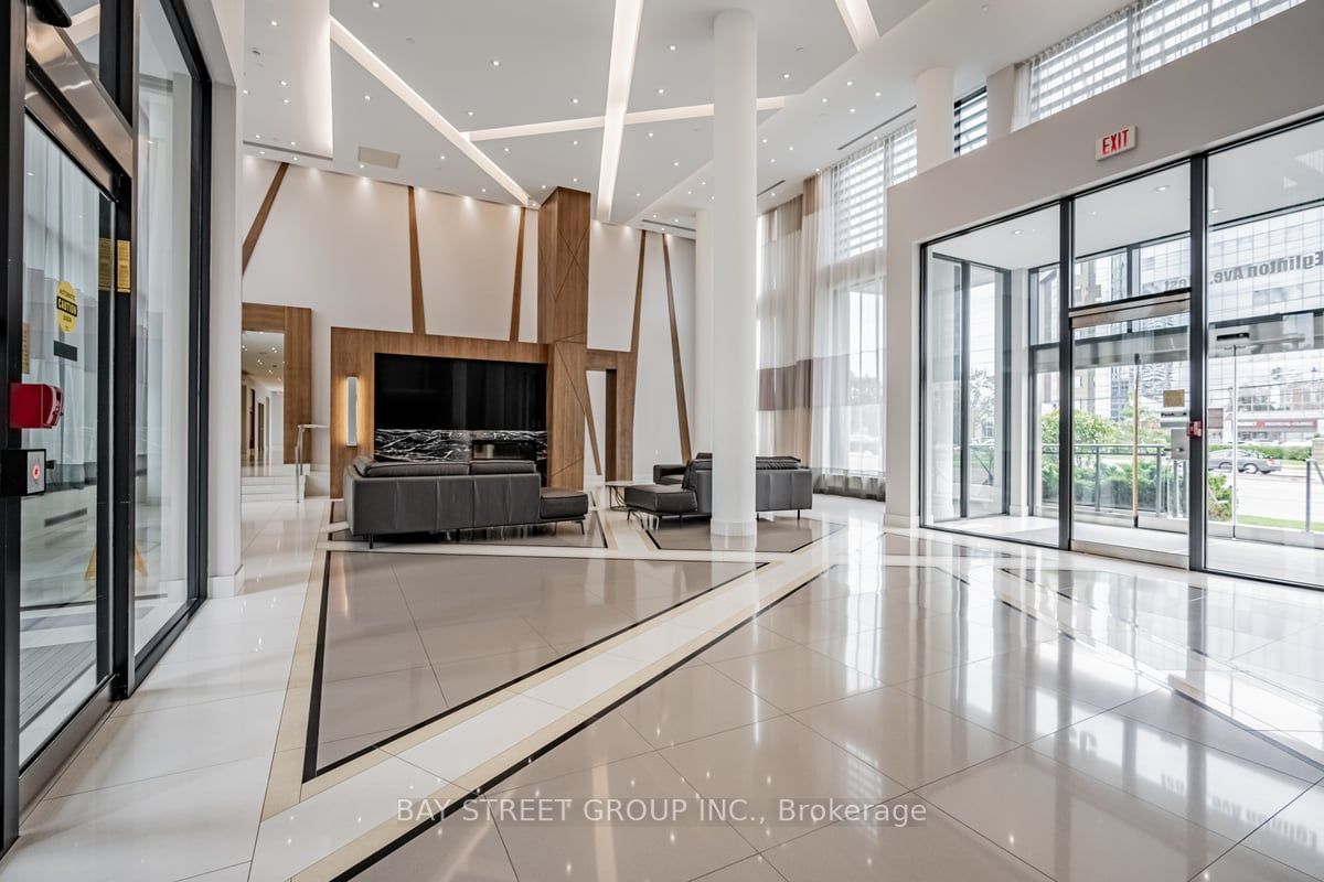 55 Eglinton Avenue W, #1401