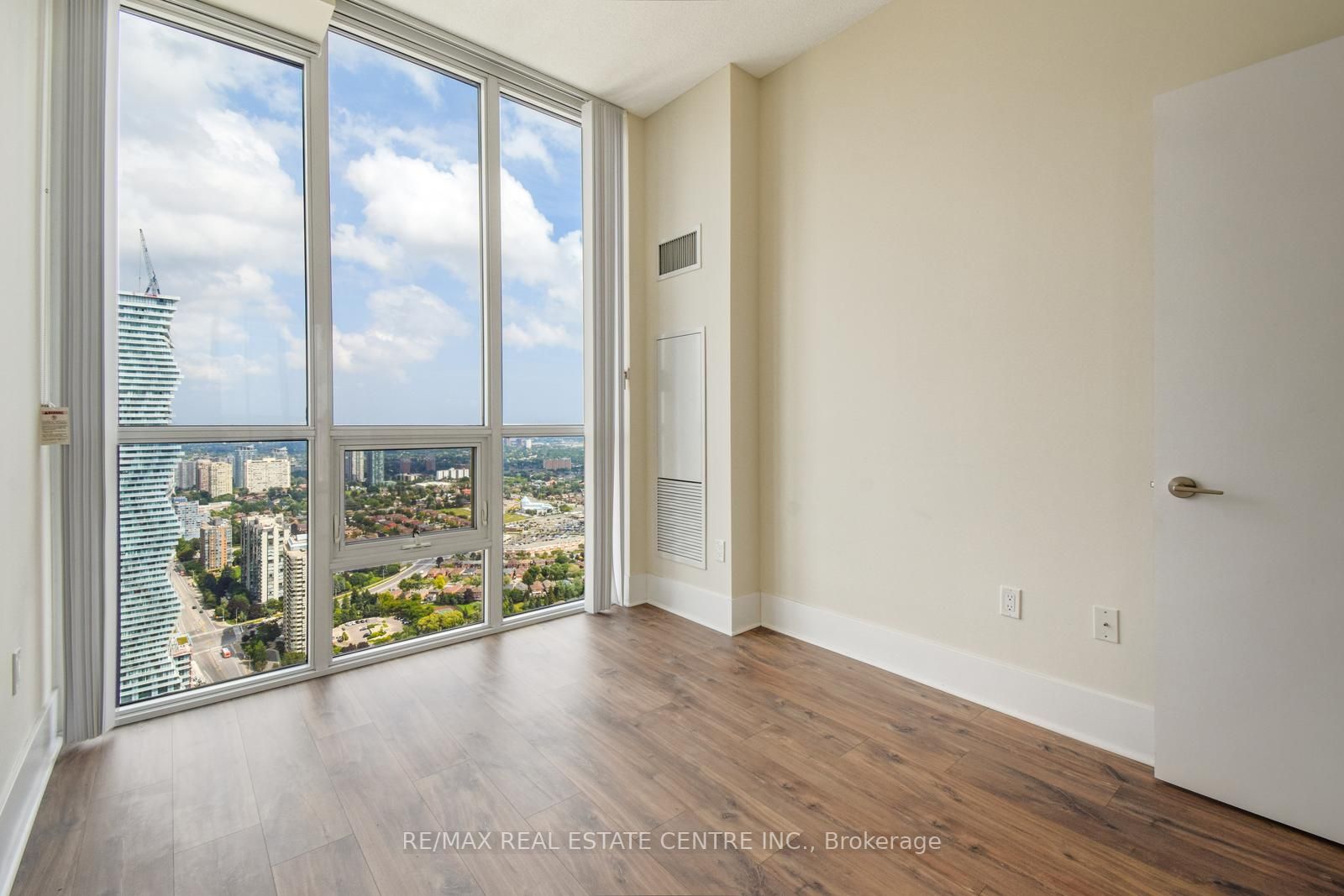 3975 Grand Park Dr, #4606