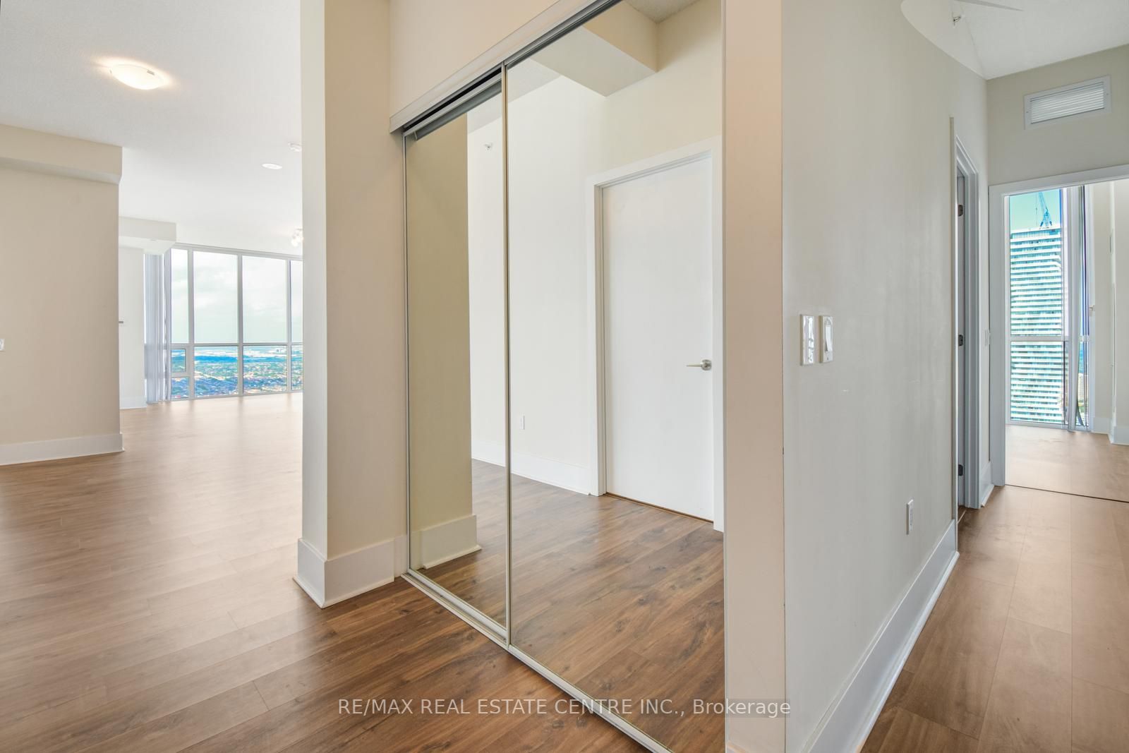 3975 Grand Park Dr, #4606