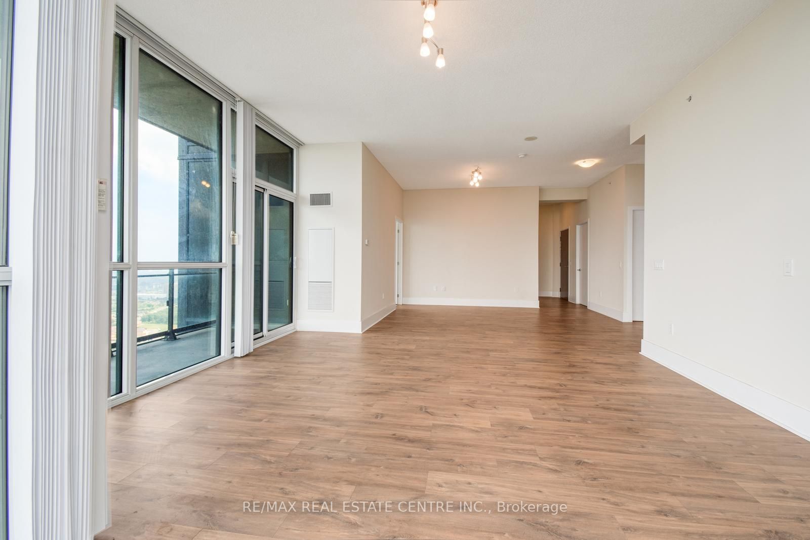 3975 Grand Park Dr, #4606