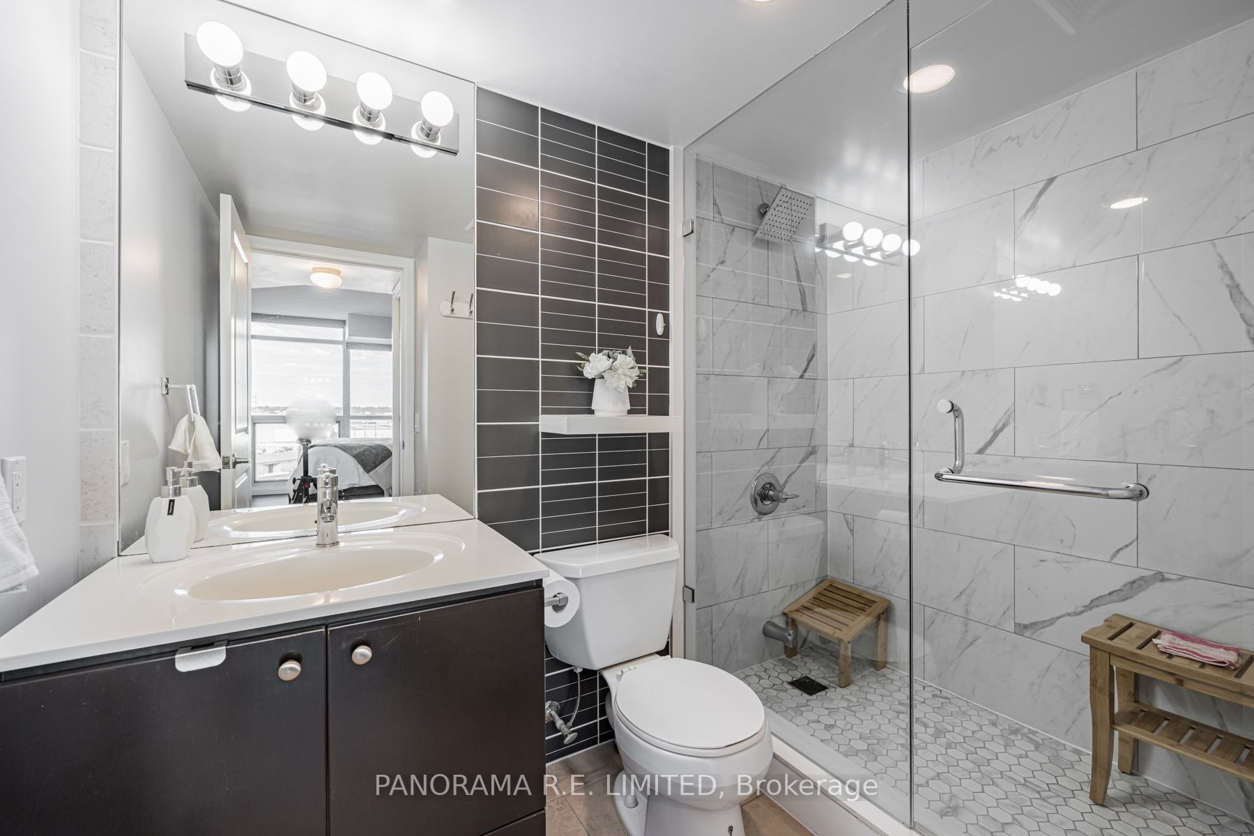 225 Sherway Gardens Rd, #805
