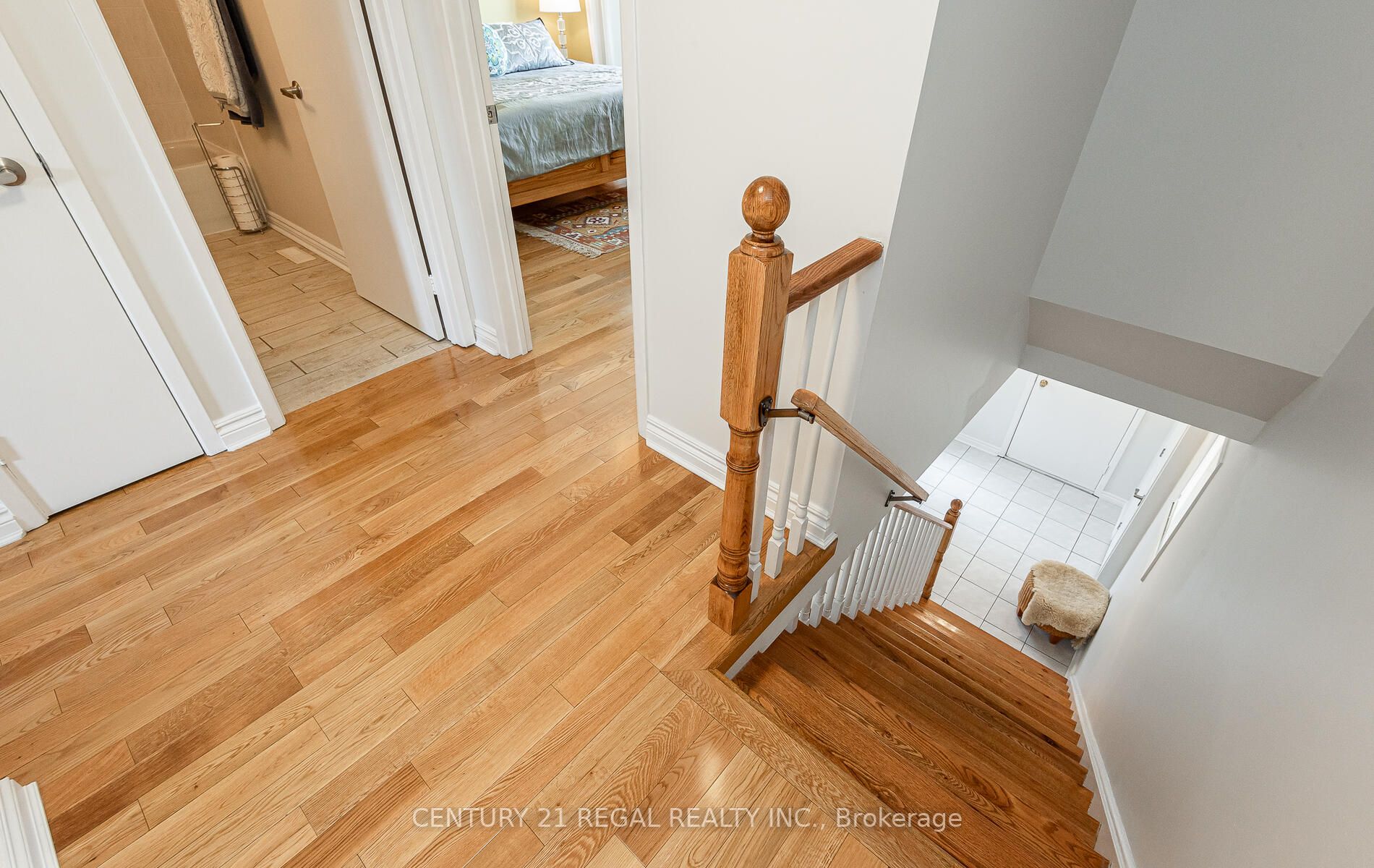 3 Greenleaf Cres