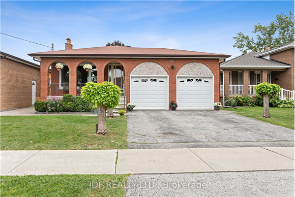 55 St Georges Blvd, Toronto
