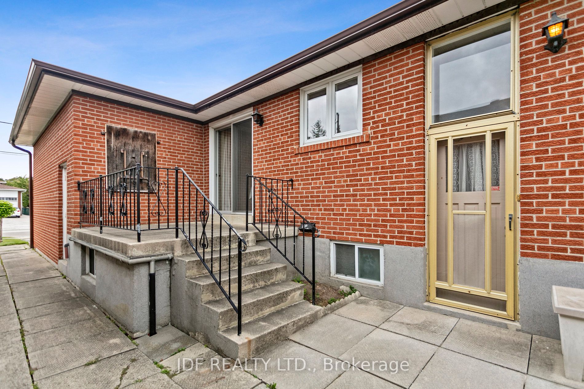 55 St Georges Blvd