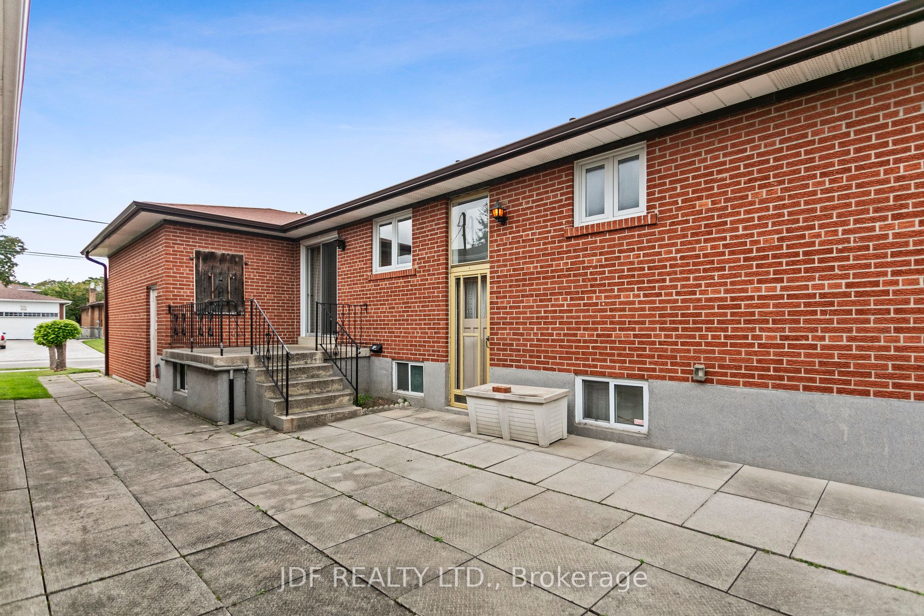 55 St Georges Blvd
