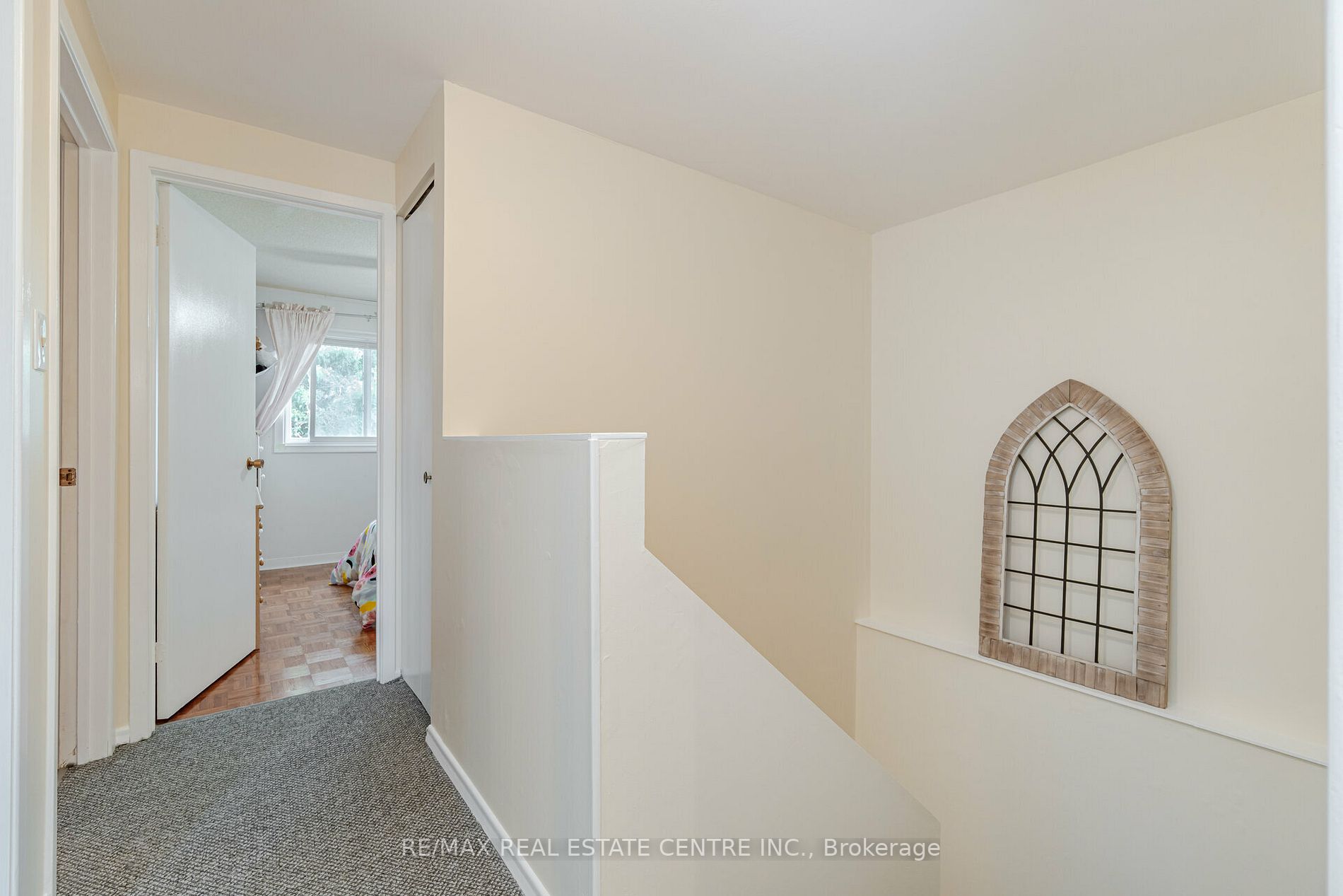 17 Wolverton Cres