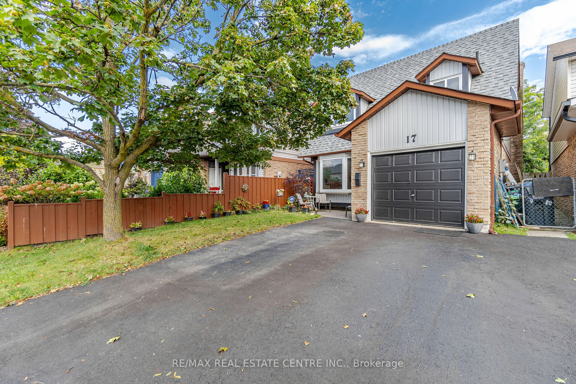 17 Wolverton Cres