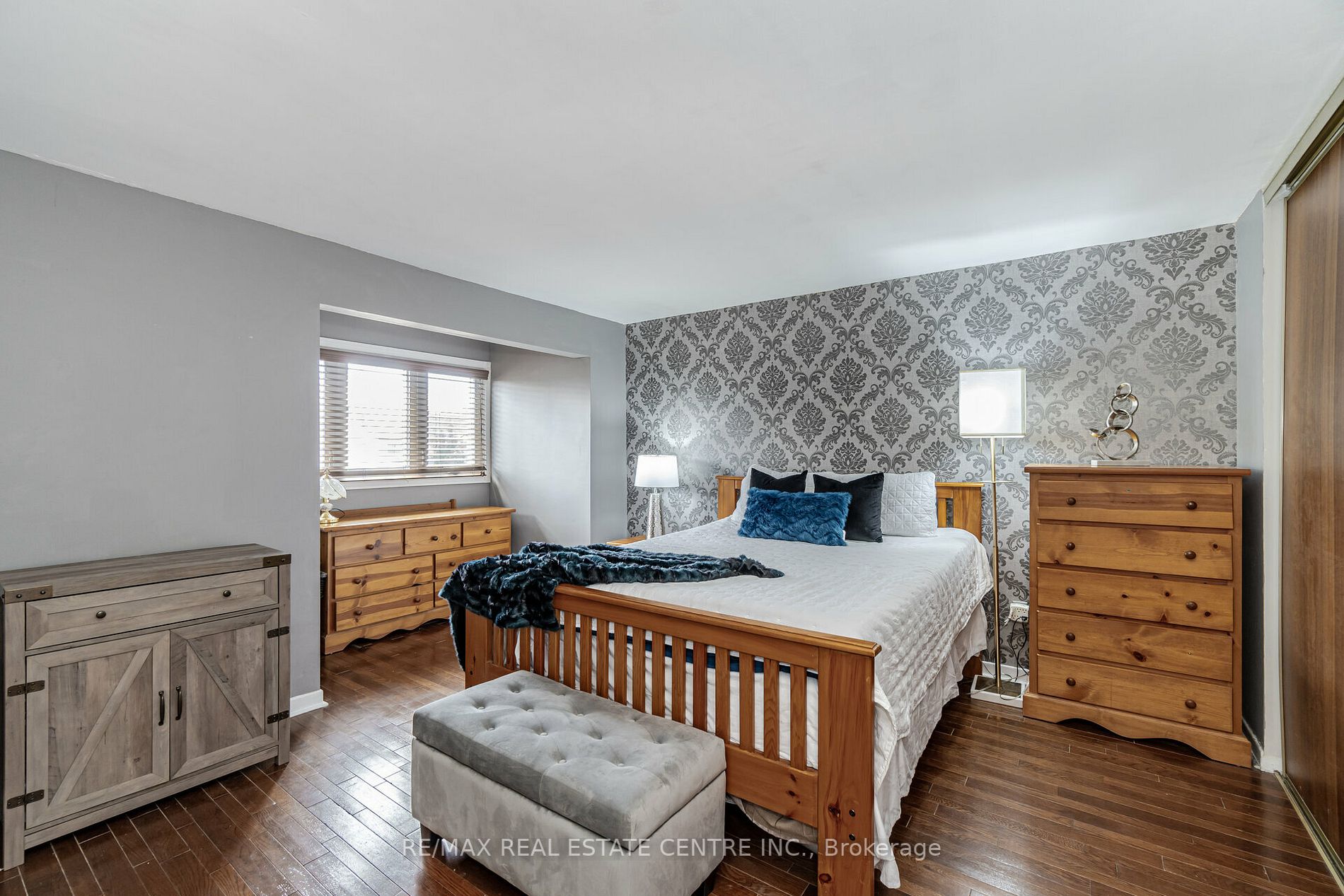 17 Wolverton Cres