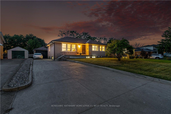 441 Pinegrove Rd, Oakville