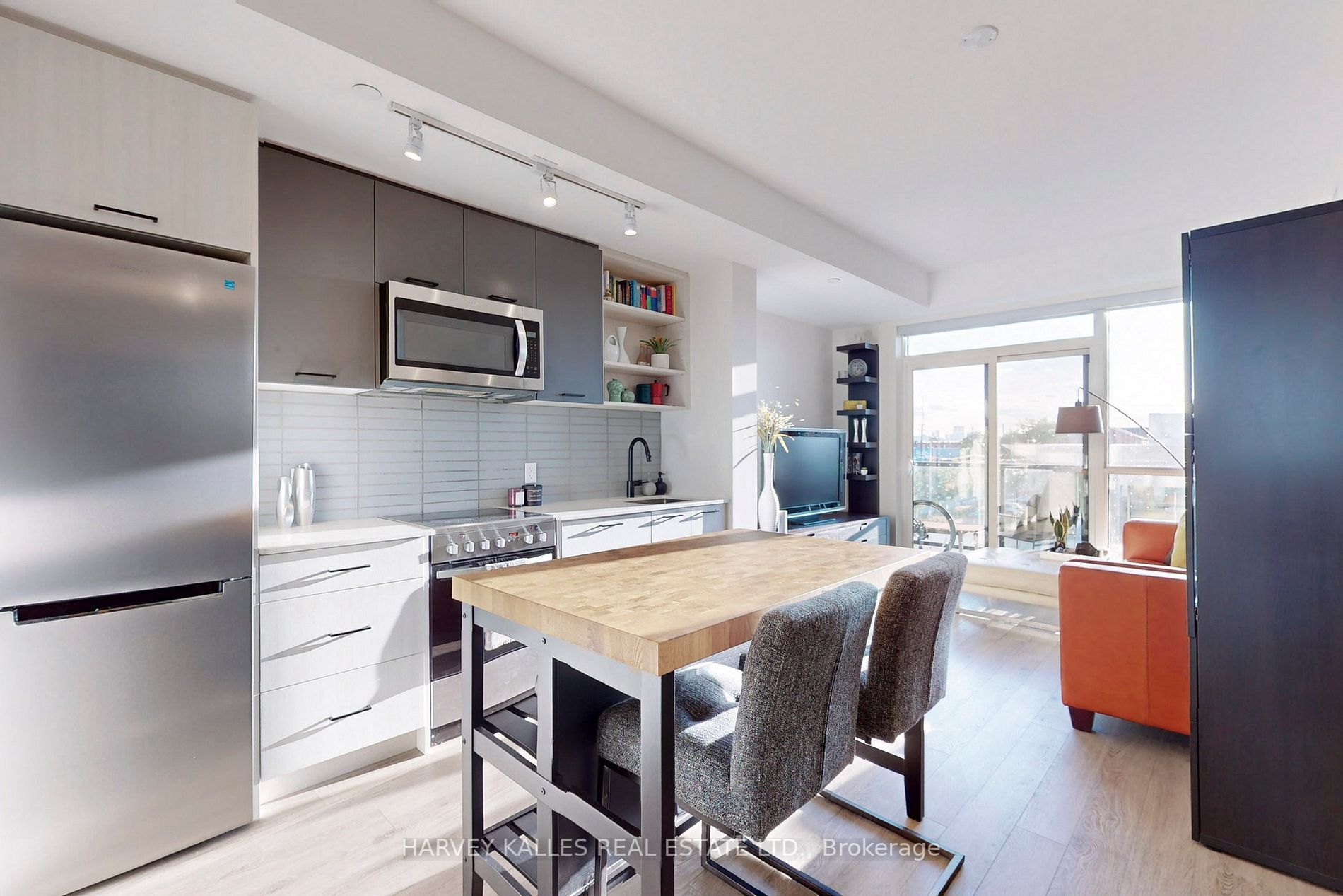 2300 St. Clair Ave W, #301