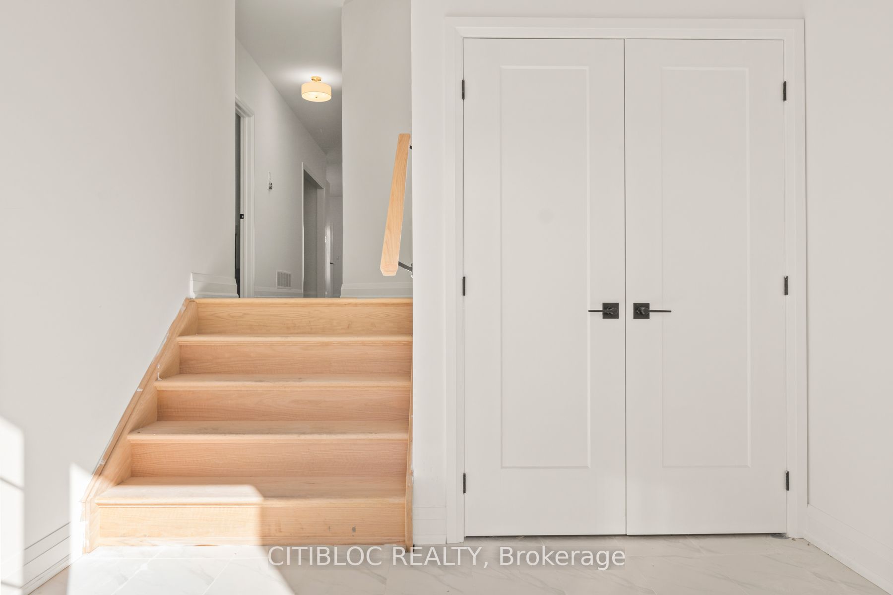 171 Mountainview Rd N, #7