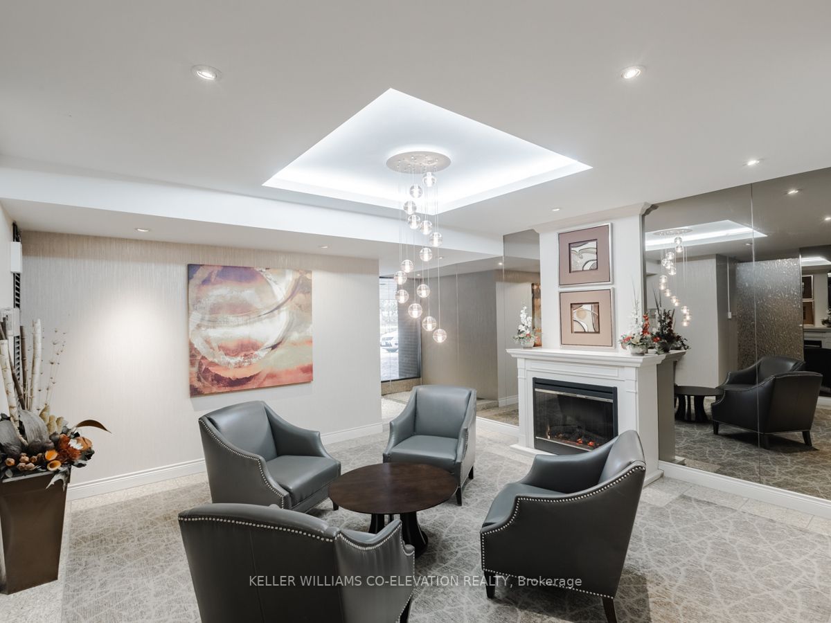 260 Scarlett Rd, #701
