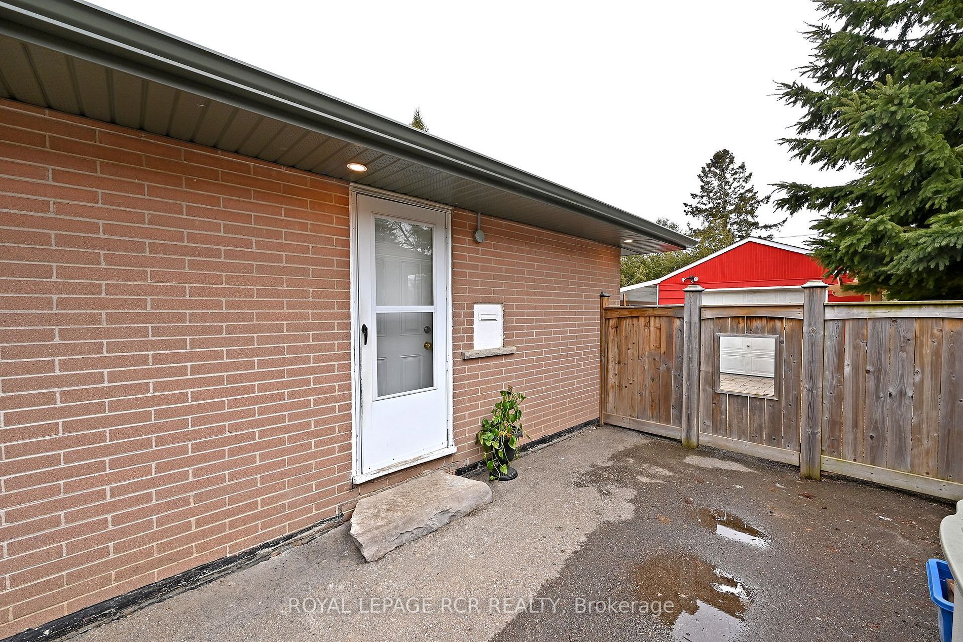 218 Elizabeth Street