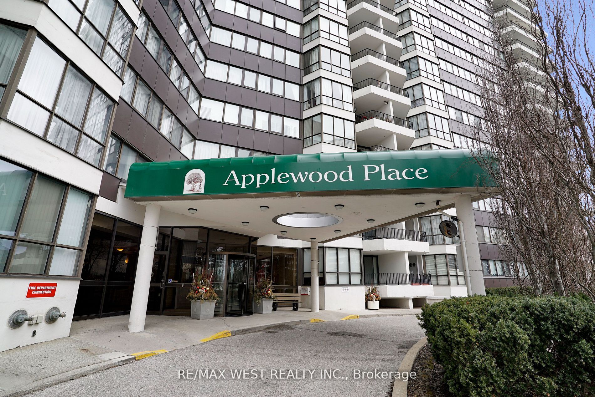 1333 Bloor St, #1217