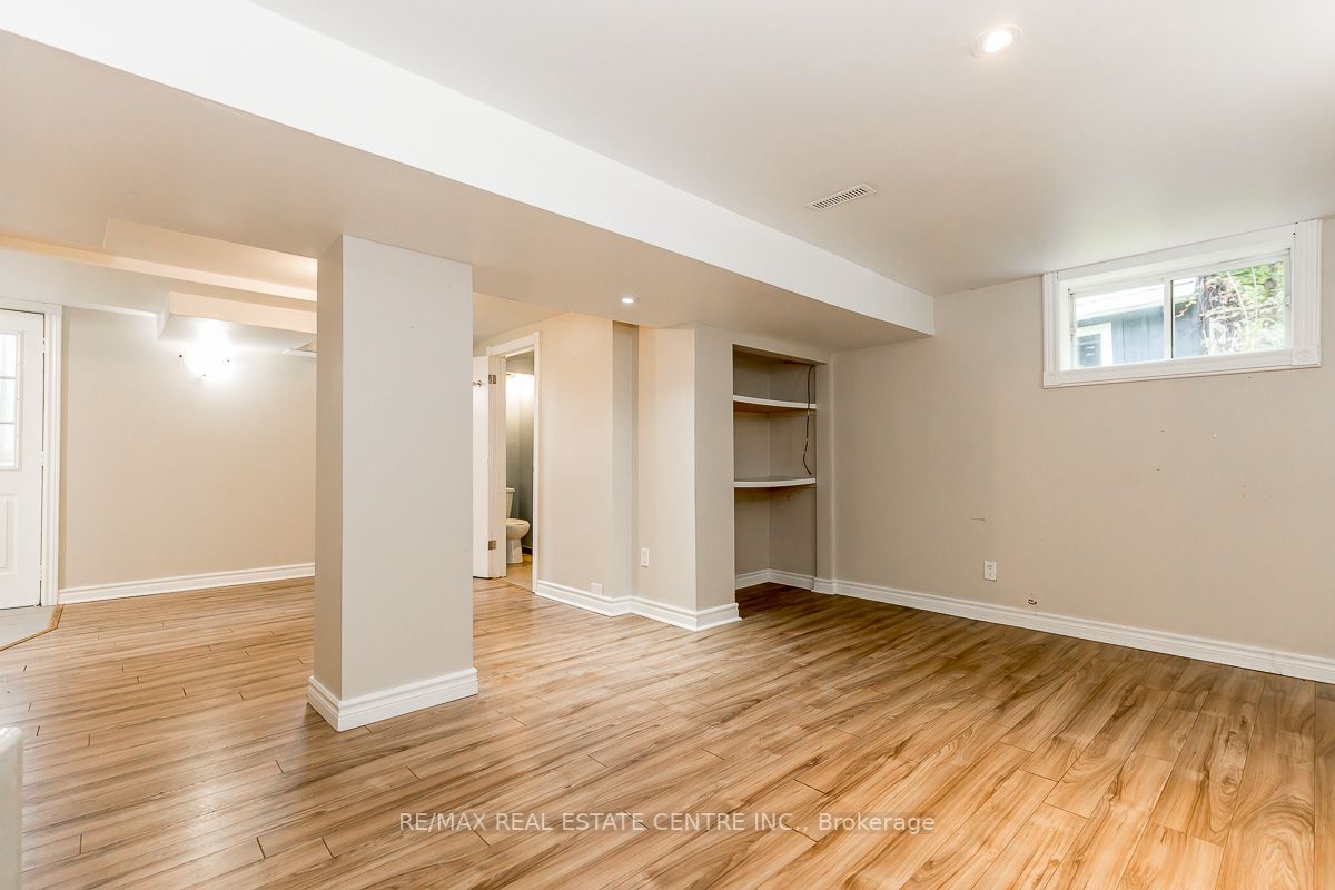 17257 Old Main St