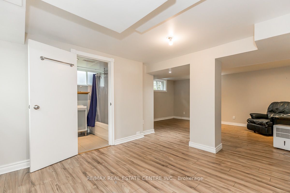 17257 Old Main St