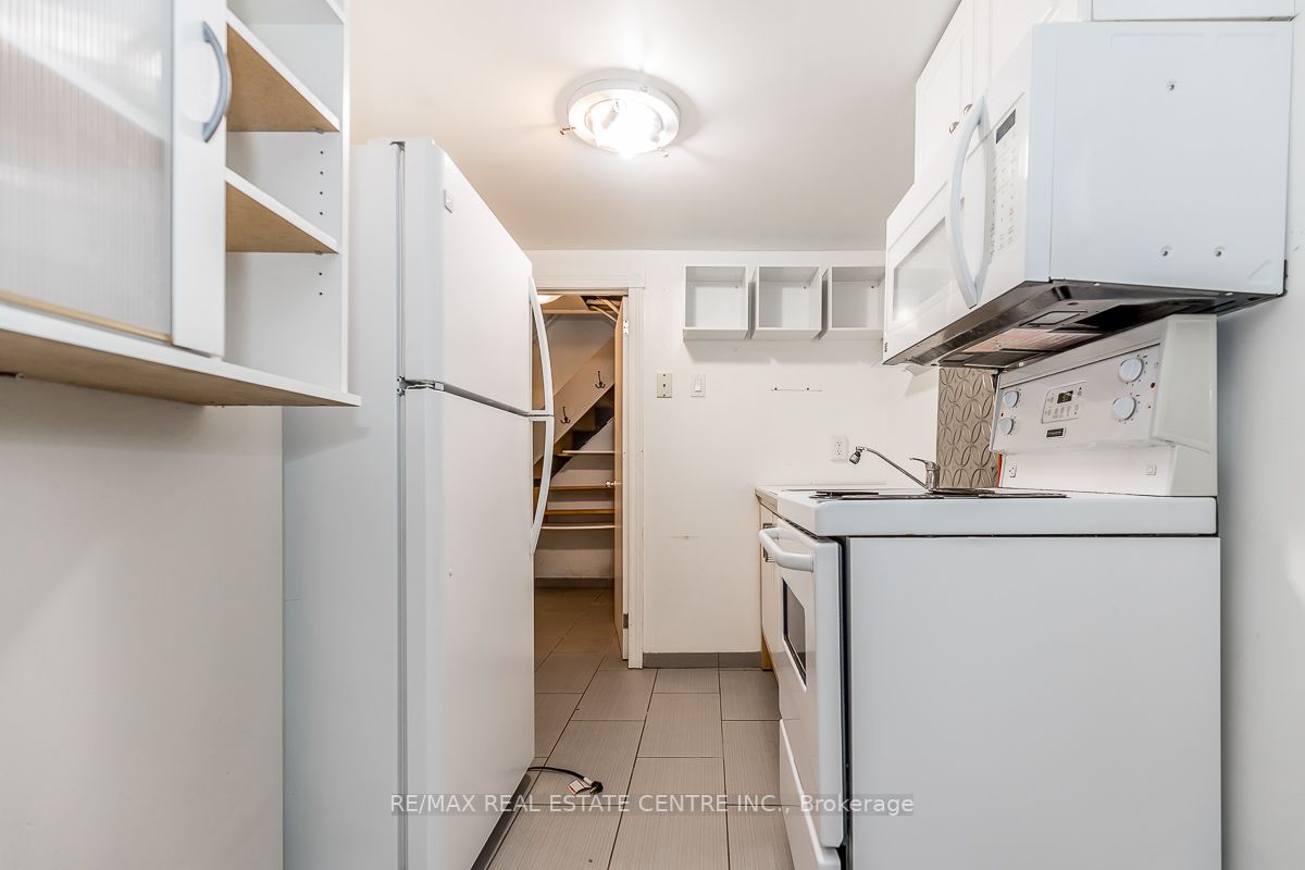 17257 Old Main St