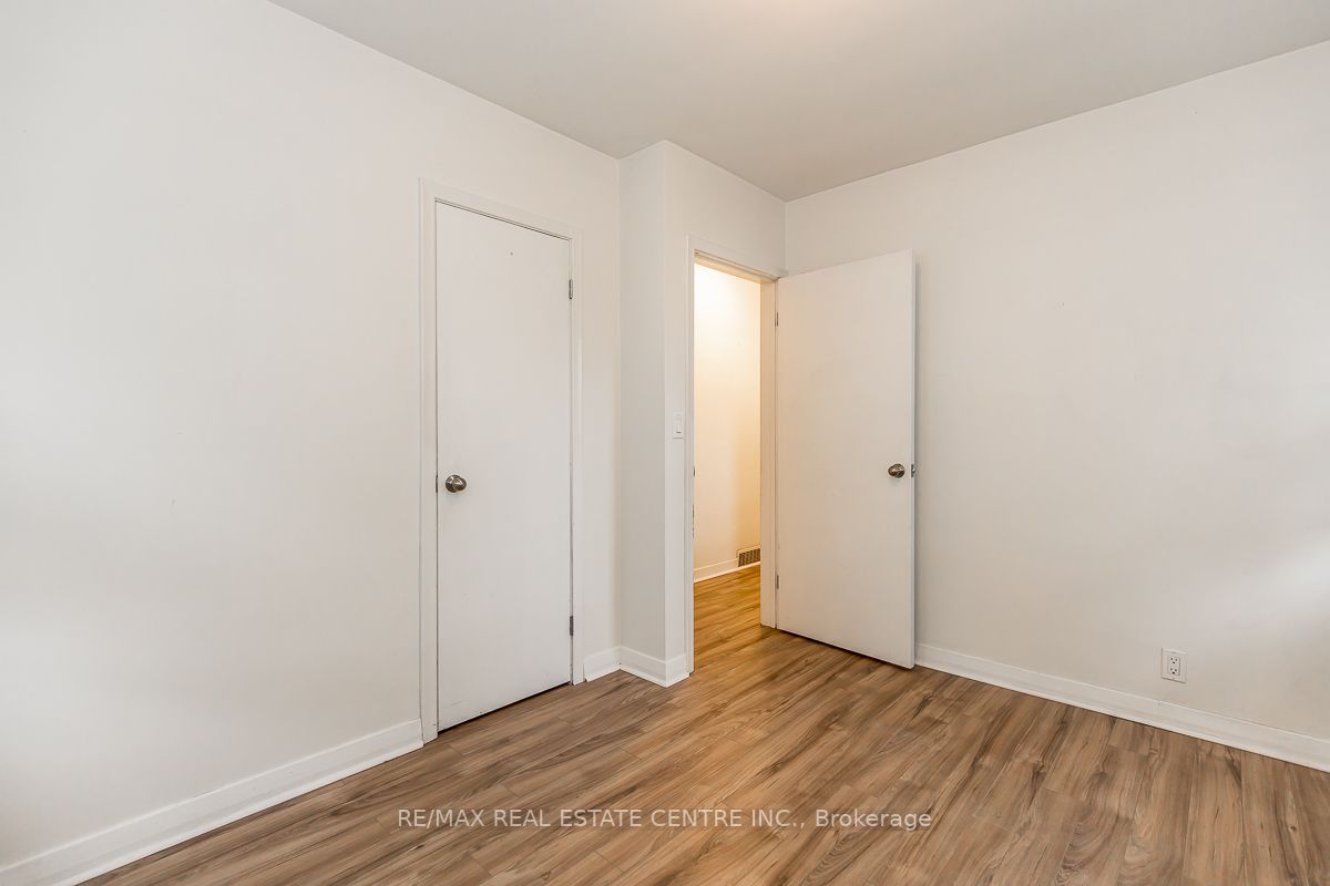 17257 Old Main St