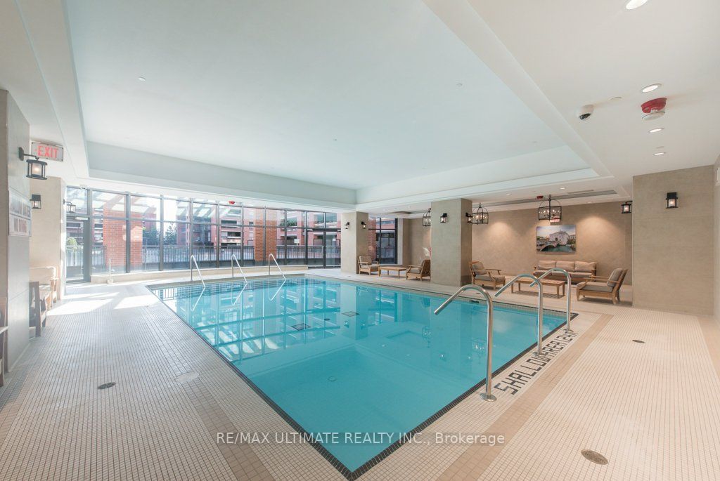 830 Lawrence Ave W, #909