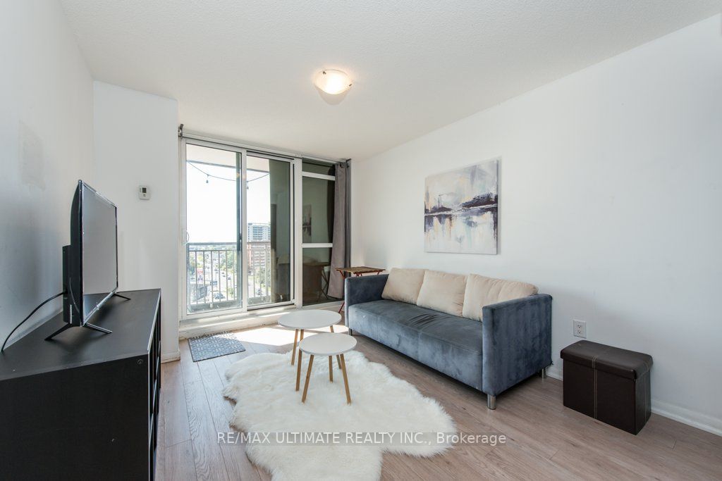 830 Lawrence Ave W, #909