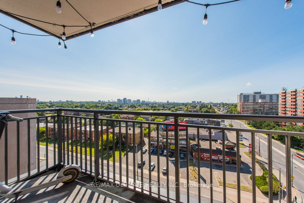 830 Lawrence Ave W, #909