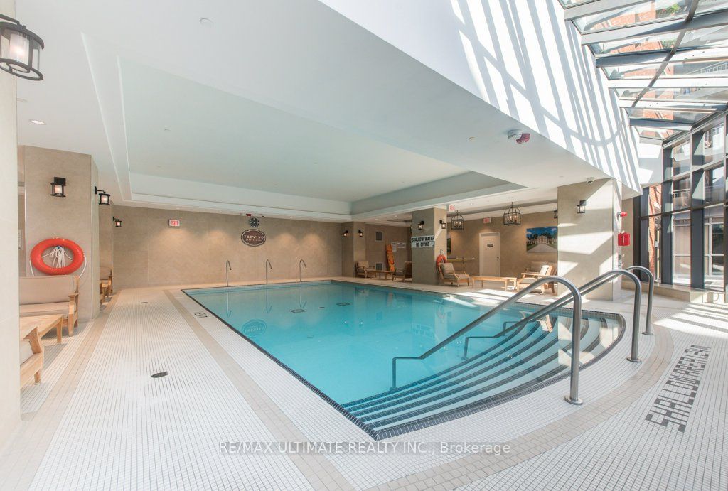 830 Lawrence Ave W, #909