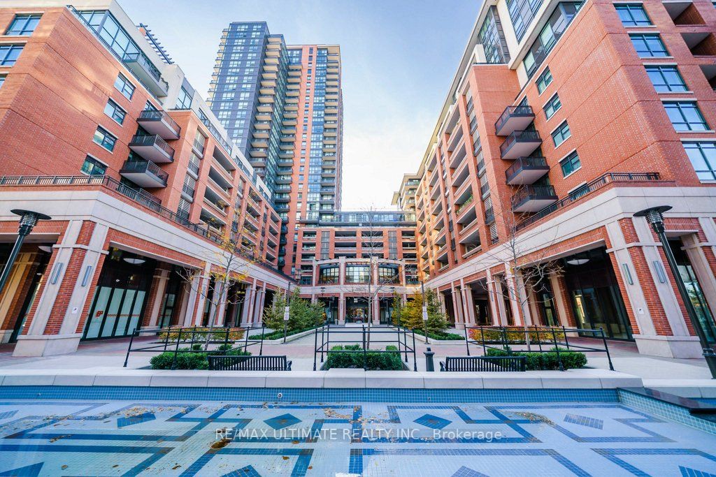830 Lawrence Ave W, #909
