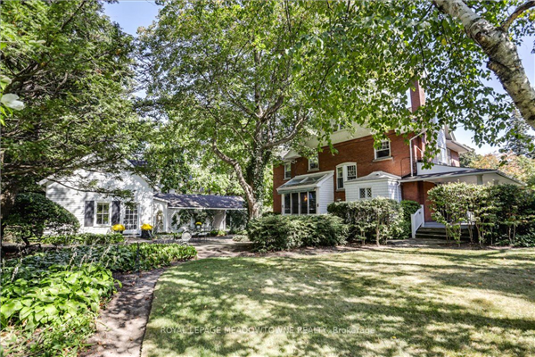 397 Trafalgar Rd, Oakville