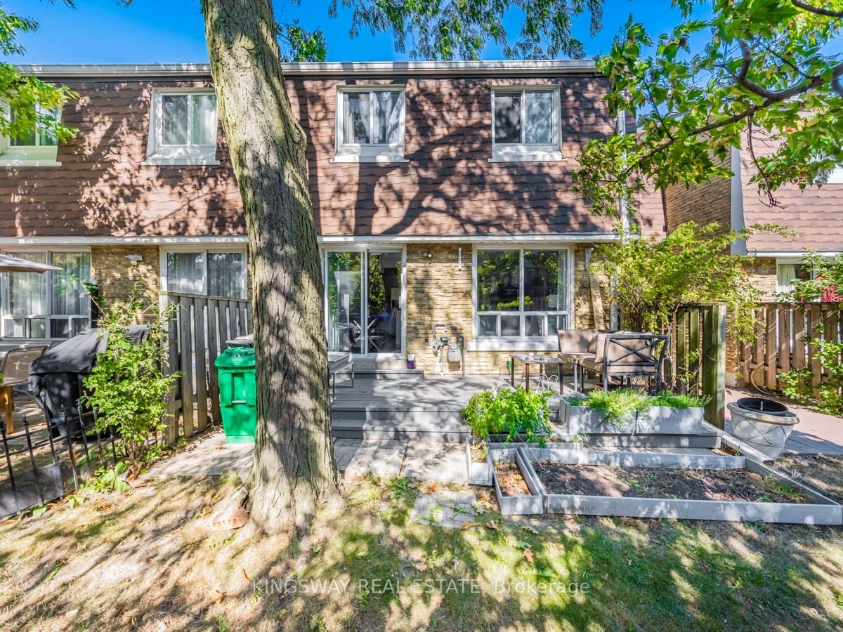 830 Stainton Dr, #63