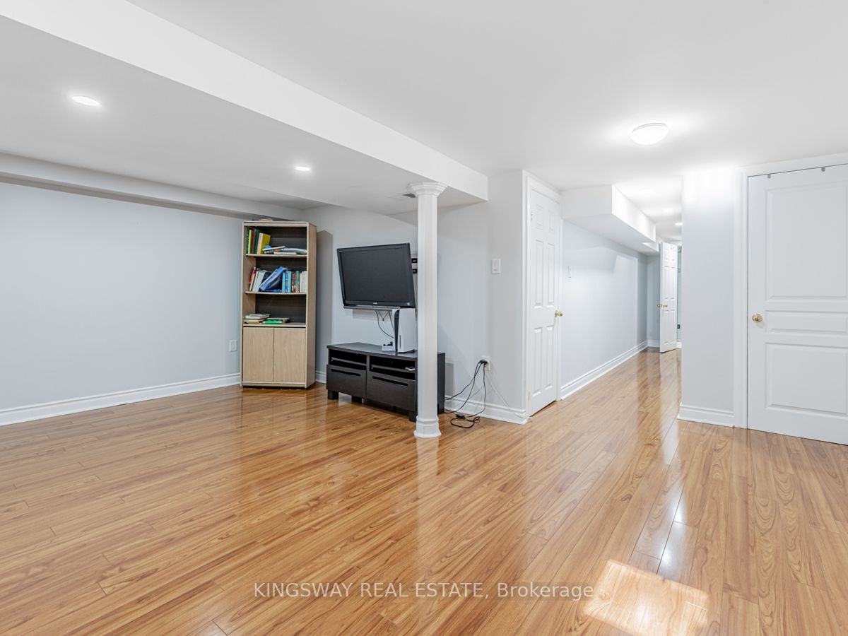 830 Stainton Dr, #63
