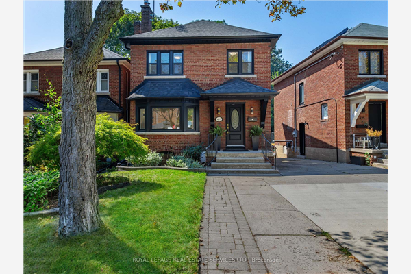 493 Glenlake Ave, Toronto