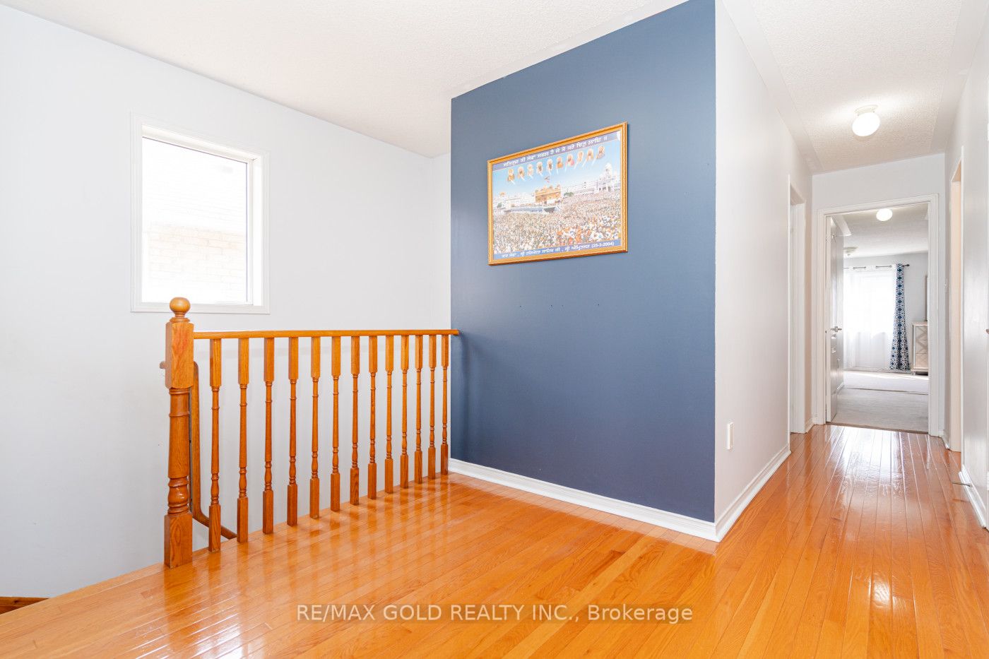 95 Crystalview Cres