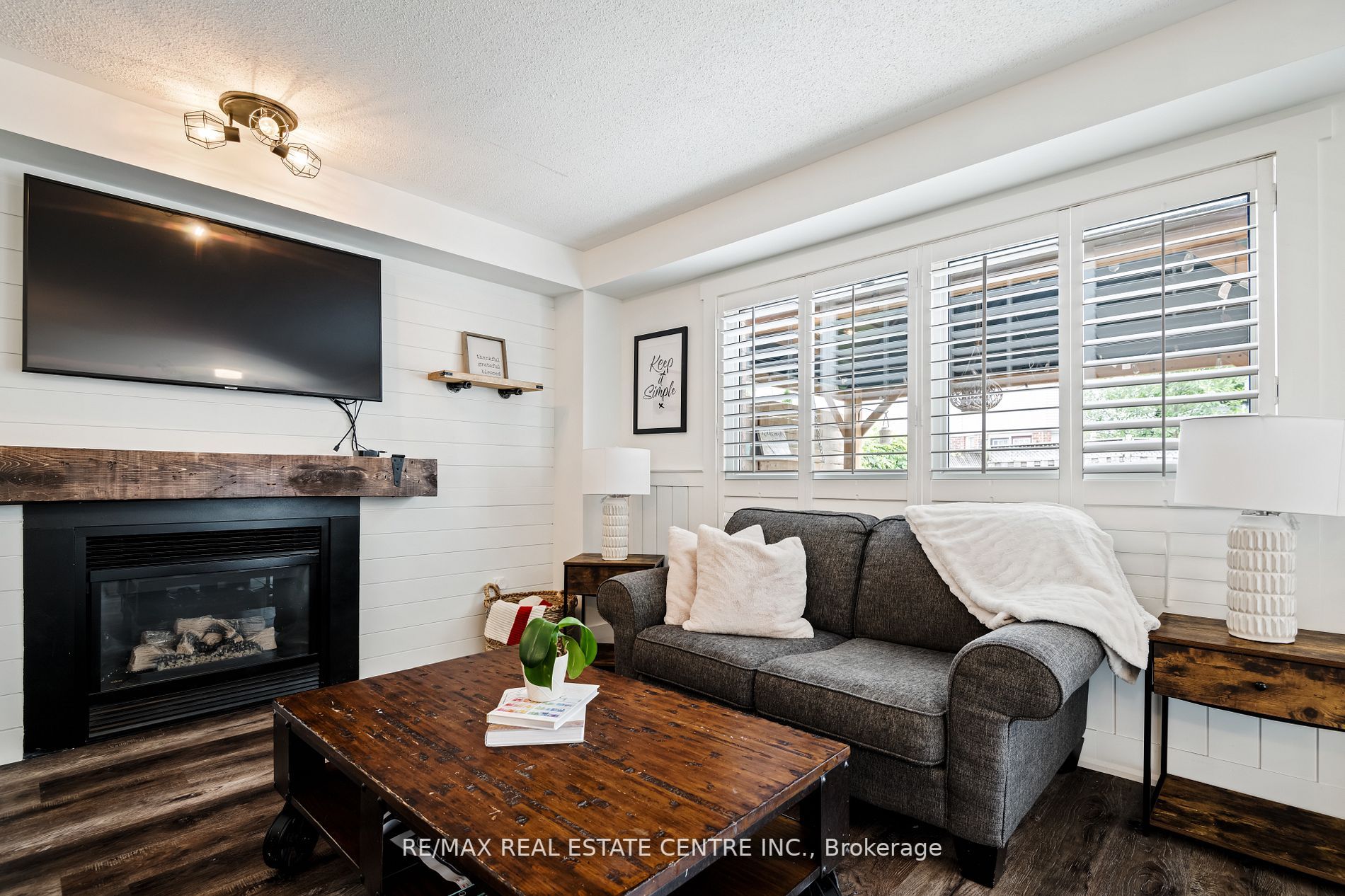 18 Belmont Boulevard