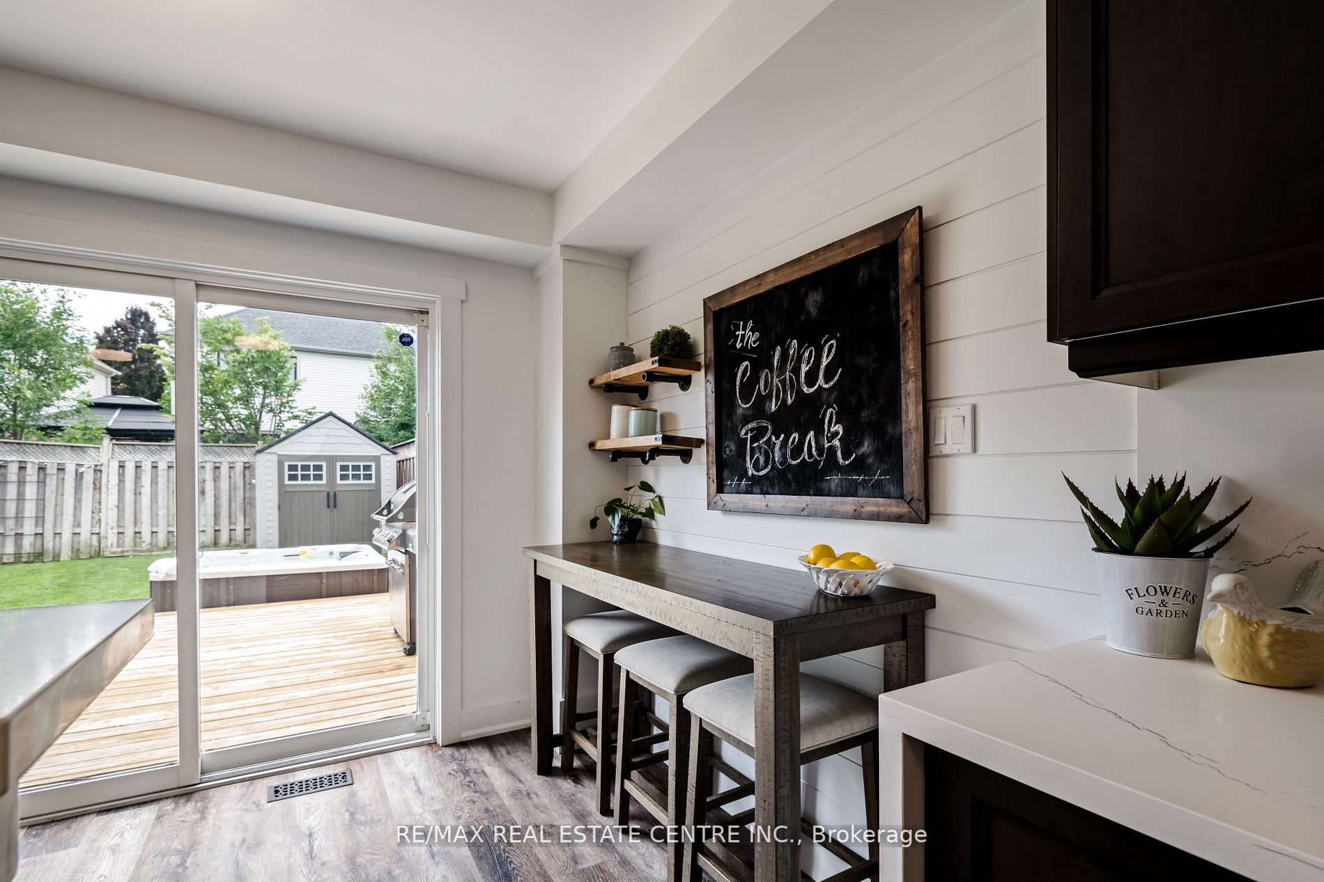 18 Belmont Boulevard