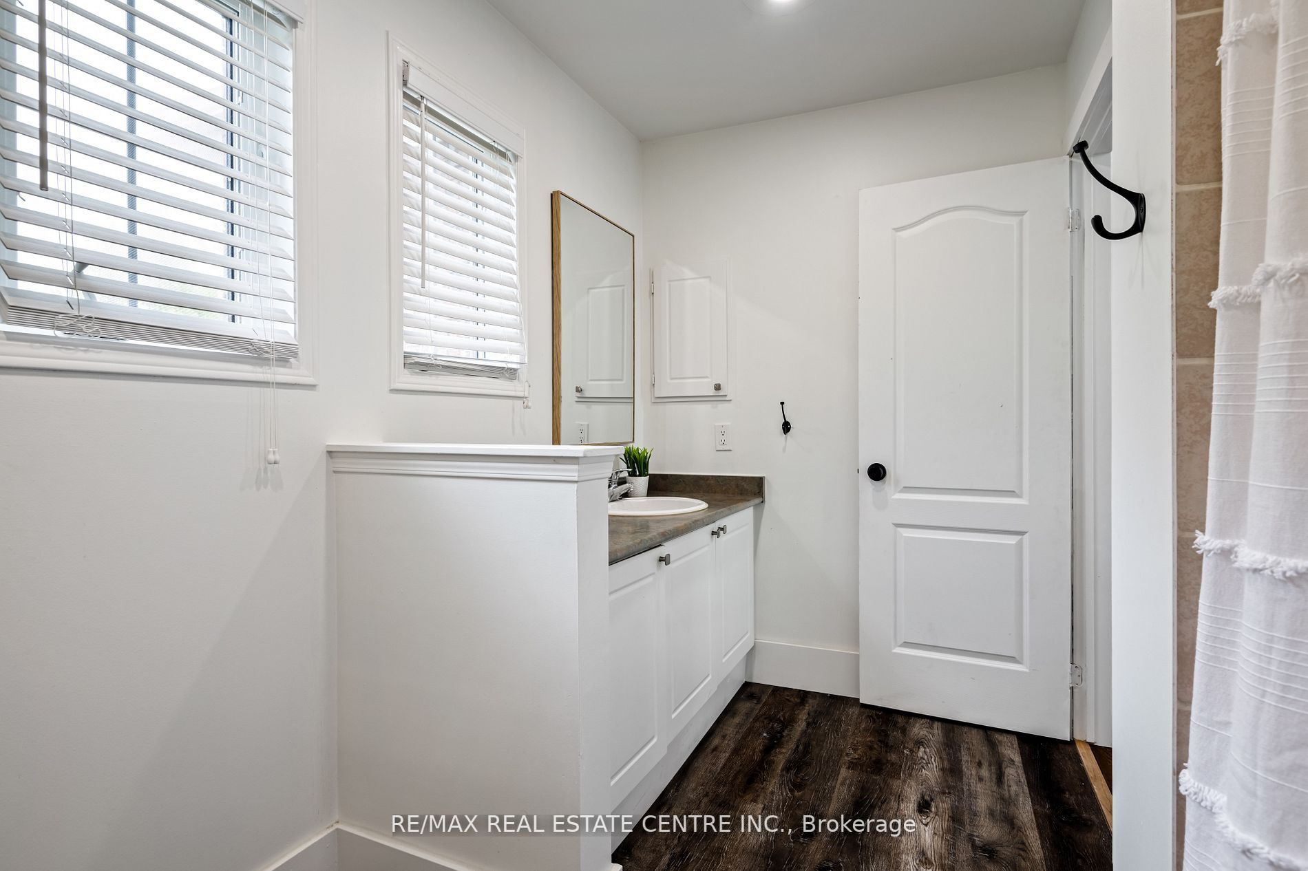 18 Belmont Boulevard