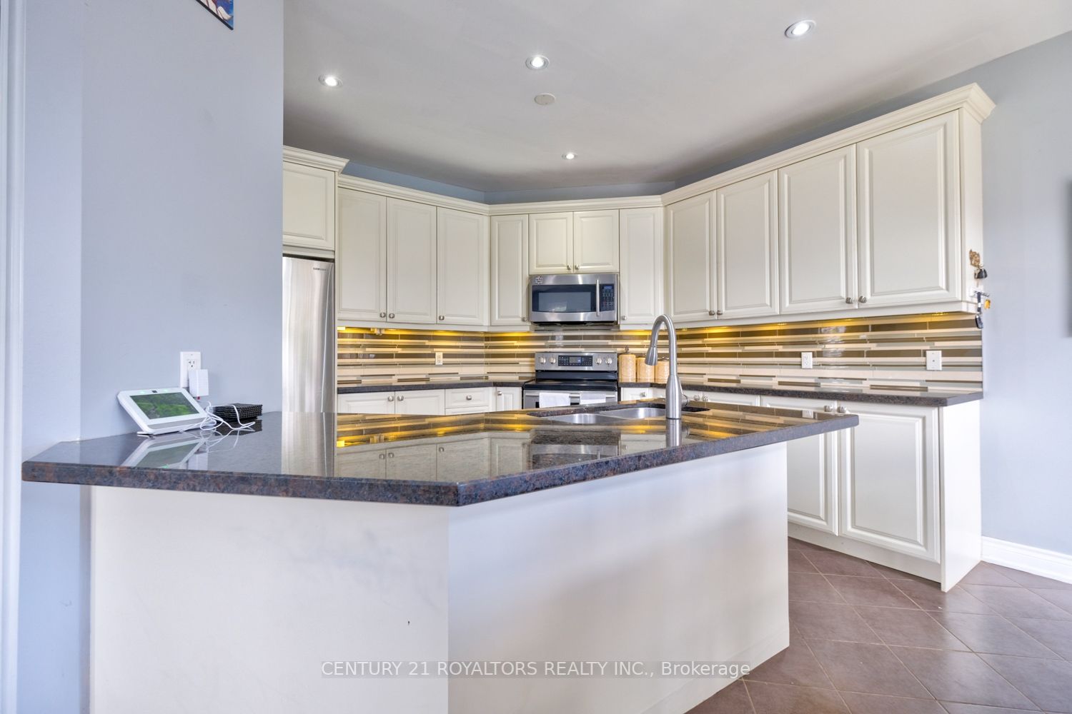 25 Autumn Arbour Road