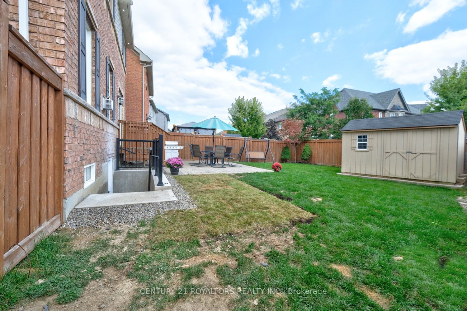 25 Autumn Arbour Road