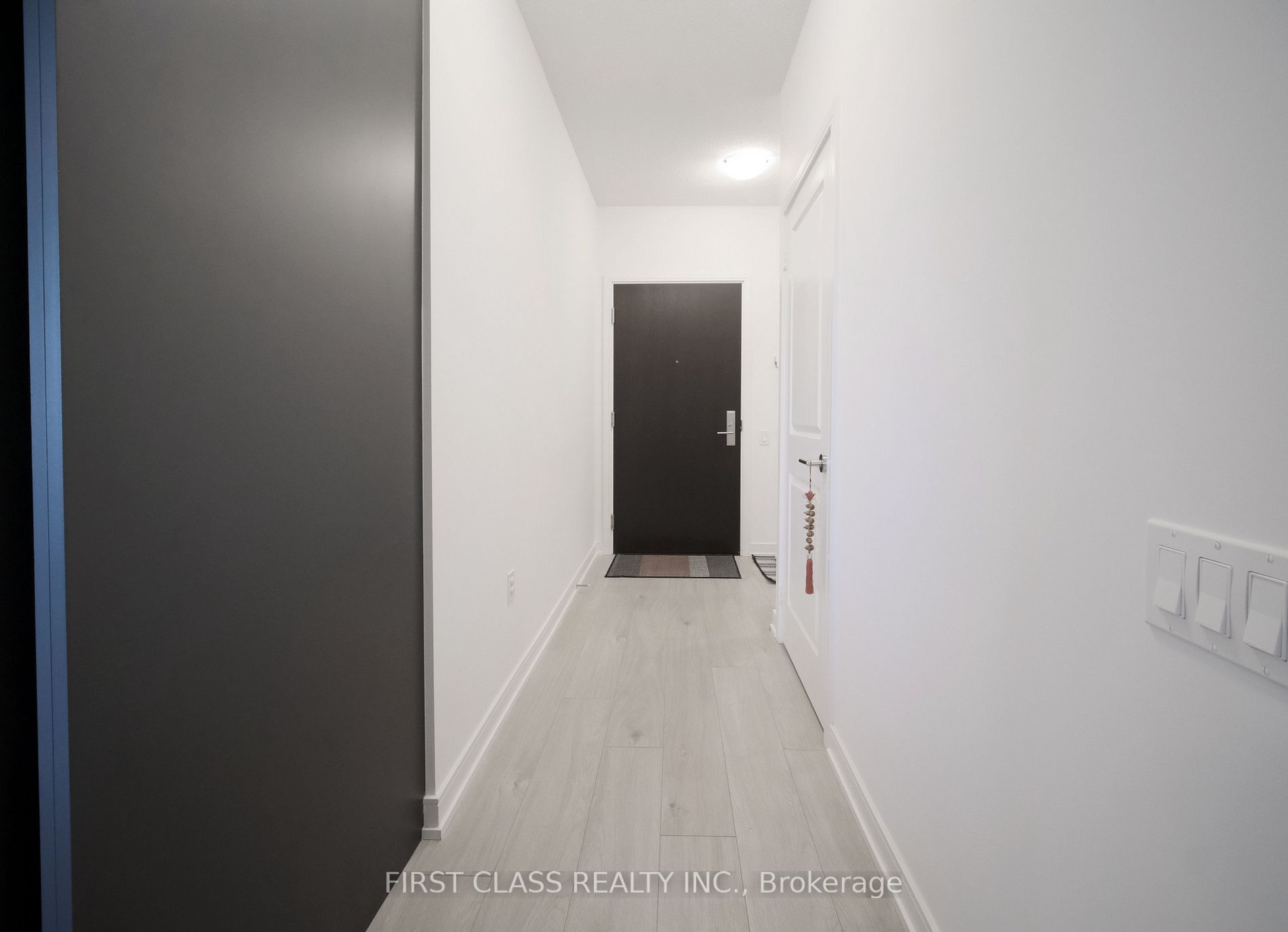 8 Nahani Way, #3203
