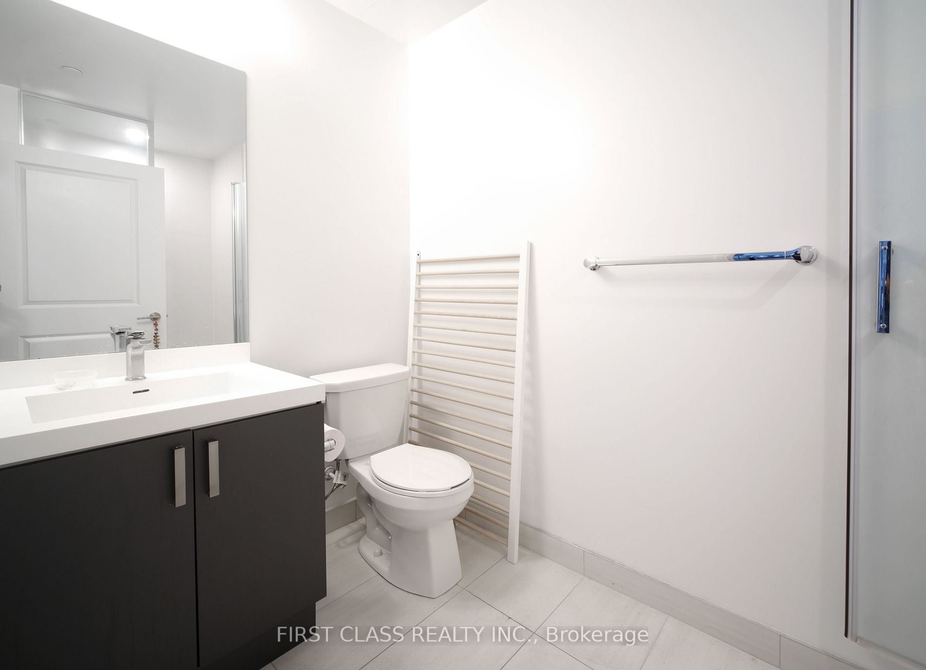 8 Nahani Way, #3203