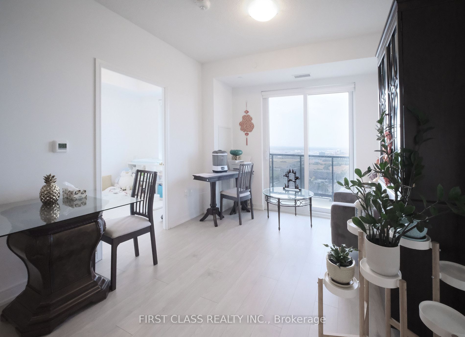 8 Nahani Way, #3203