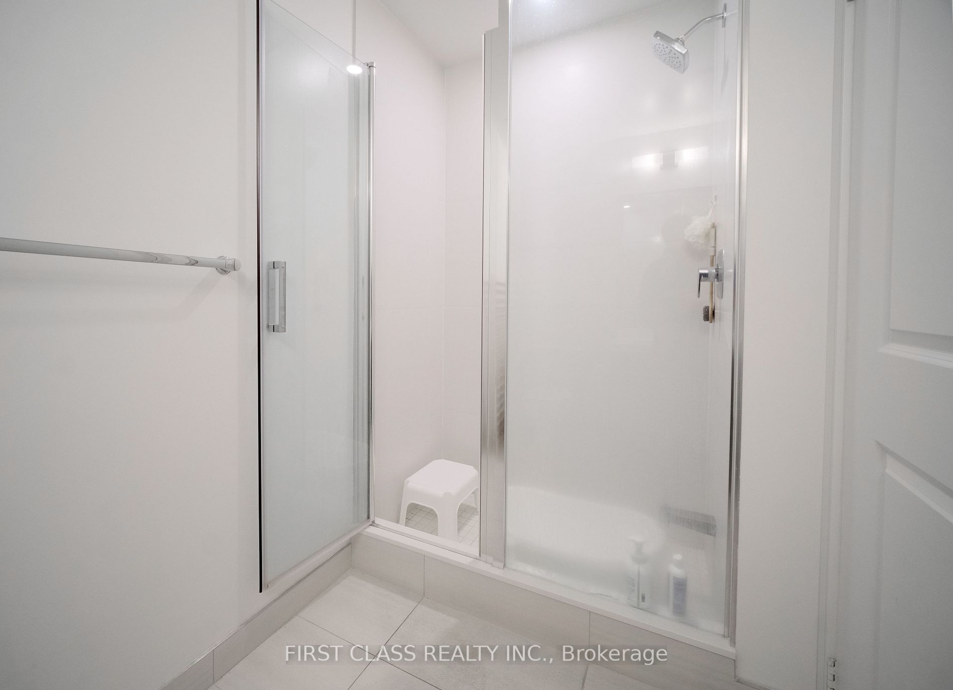 8 Nahani Way, #3203