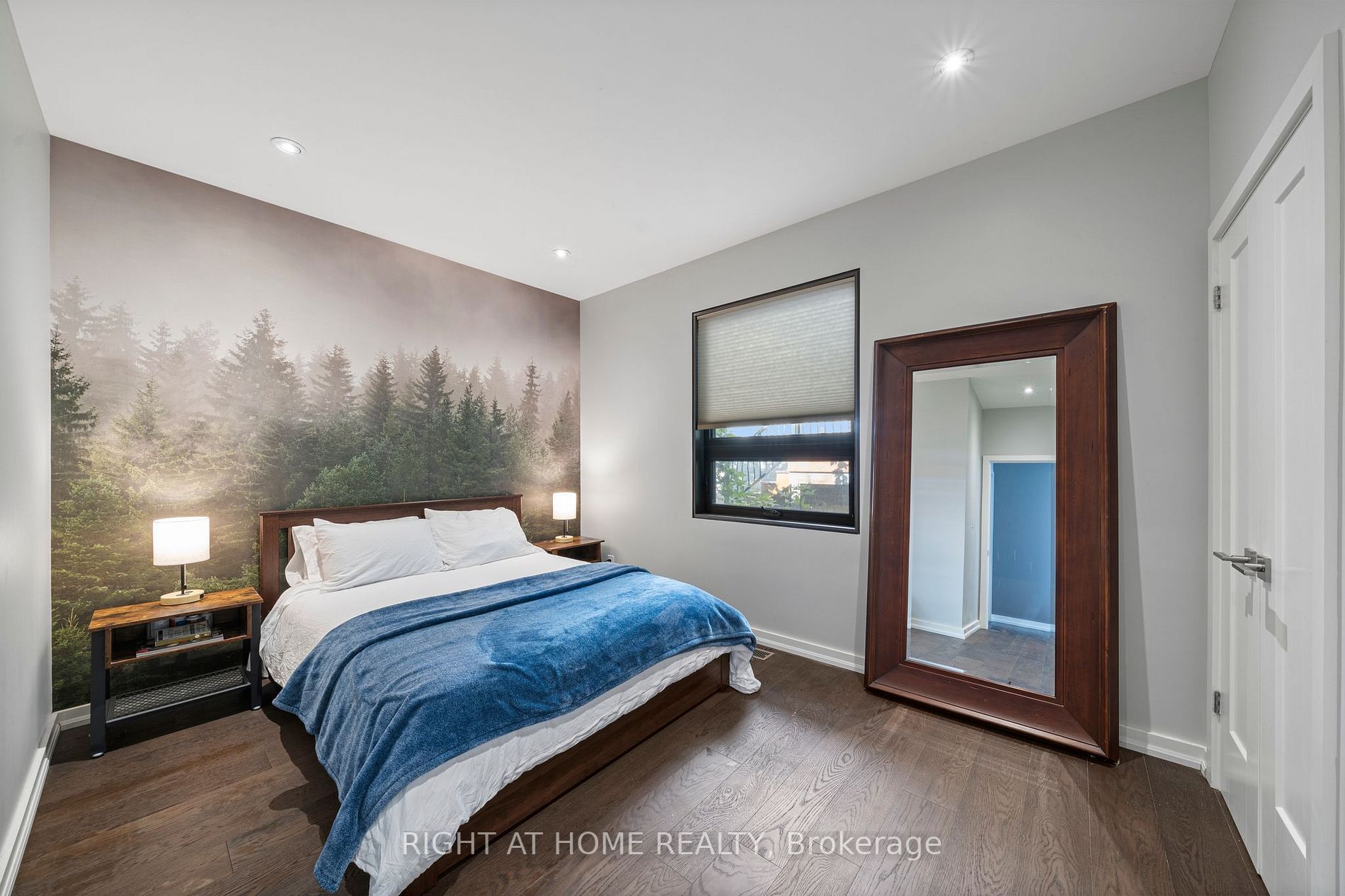 868 Danforth Place