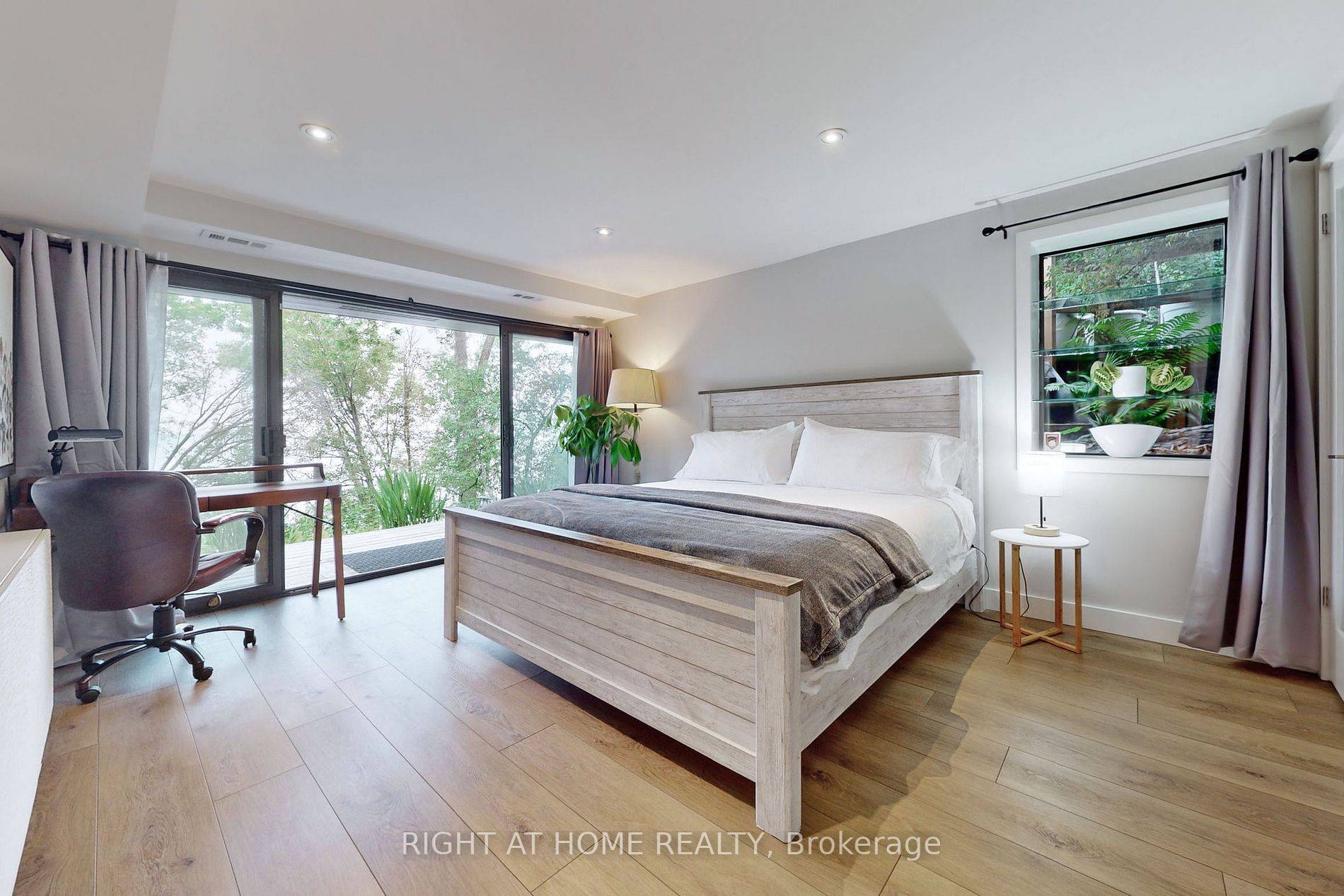 868 Danforth Place