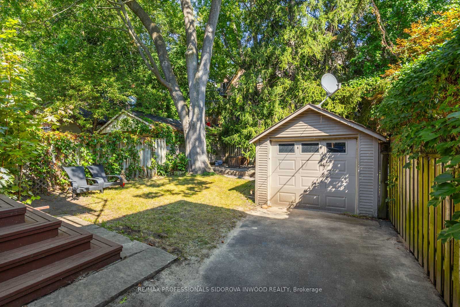 53 Armadale Ave
