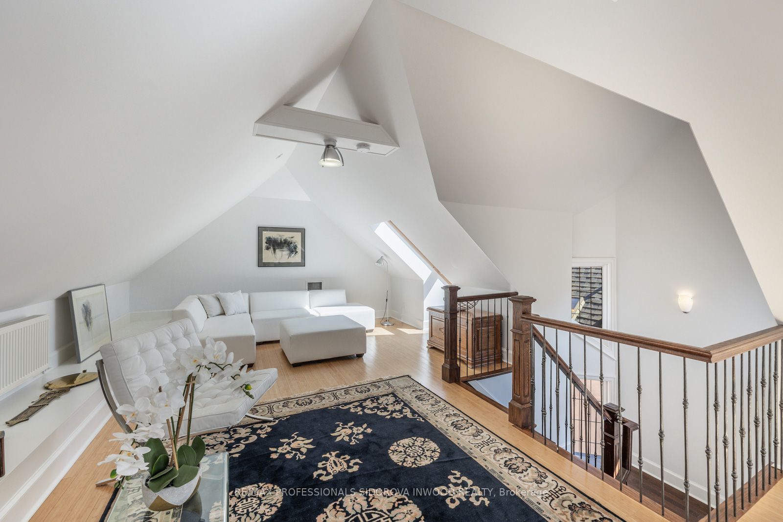 53 Armadale Ave