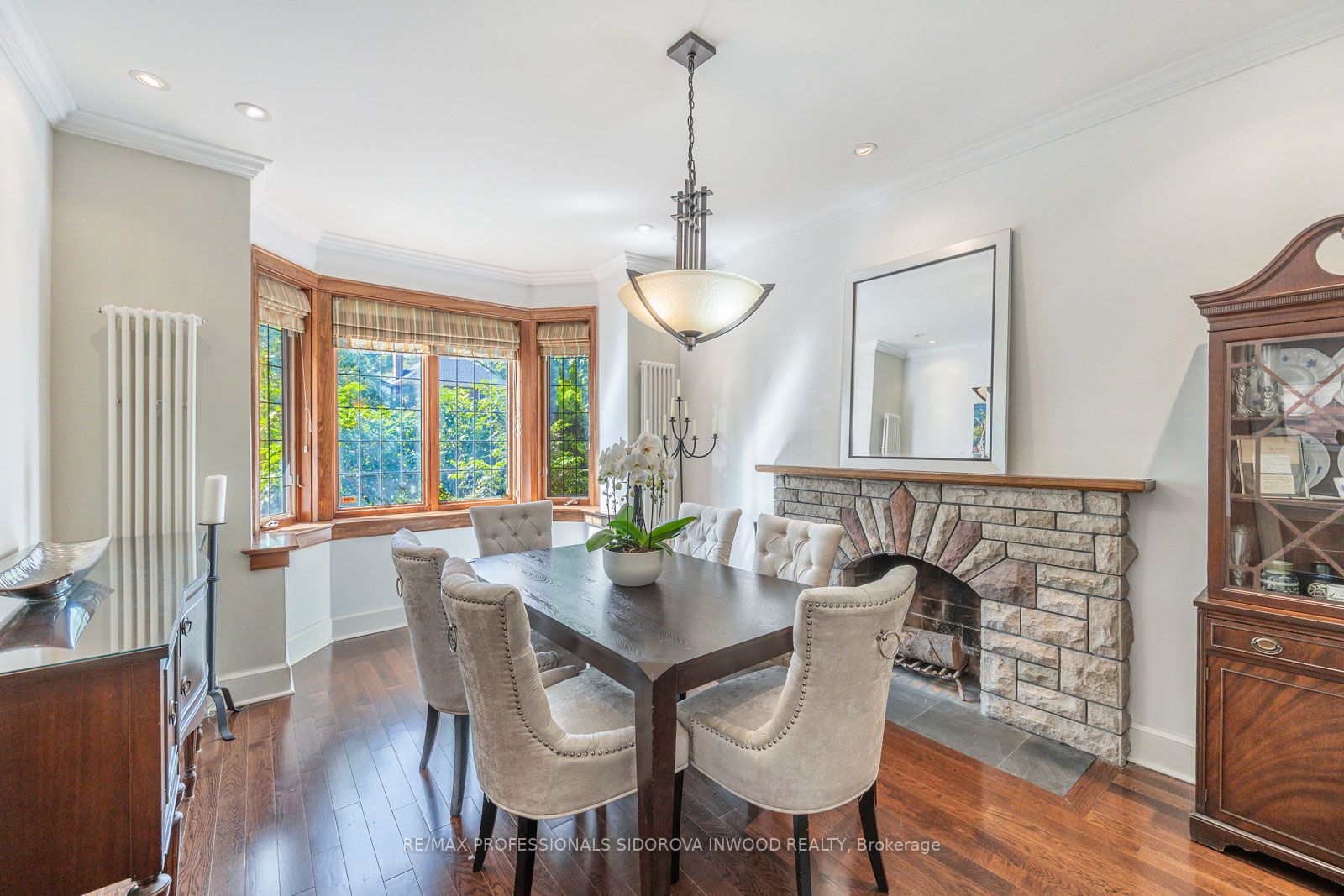 53 Armadale Ave